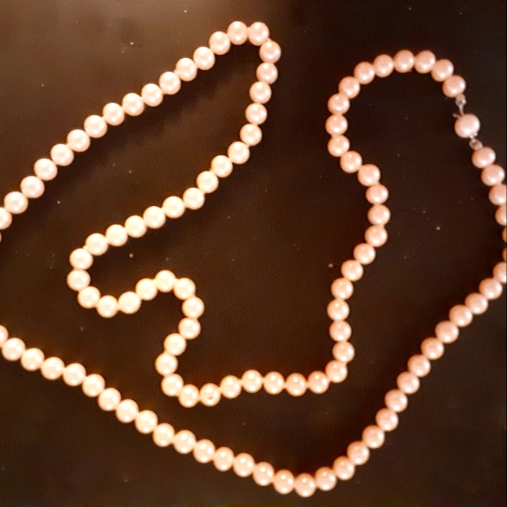 Cultured Pearl Necklace